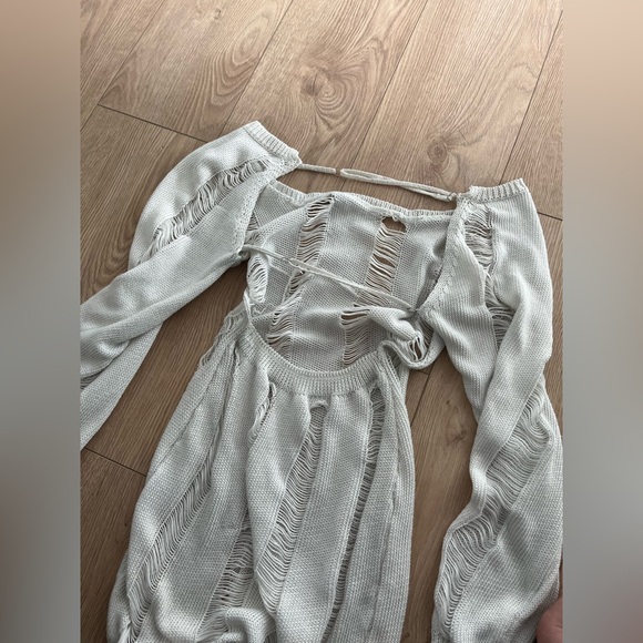 White Women's Top - Picture 3 of 3